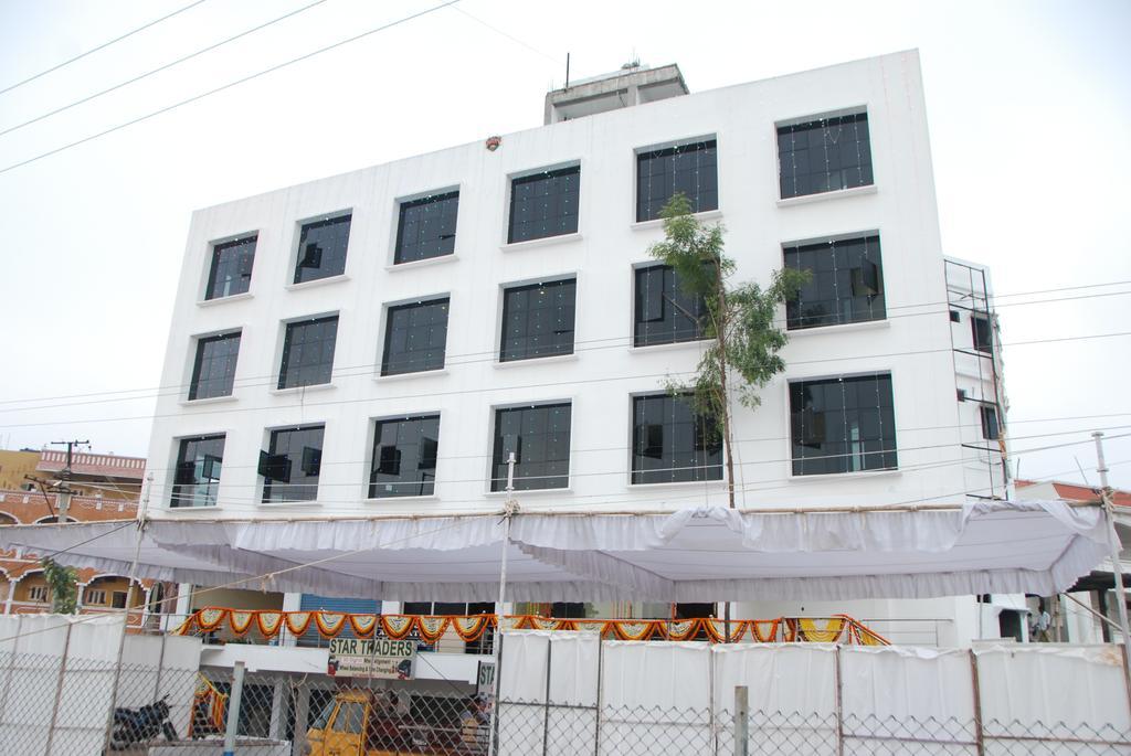 Hotel Neem Tree Hyderabad Airport Shamshabad Exterior foto